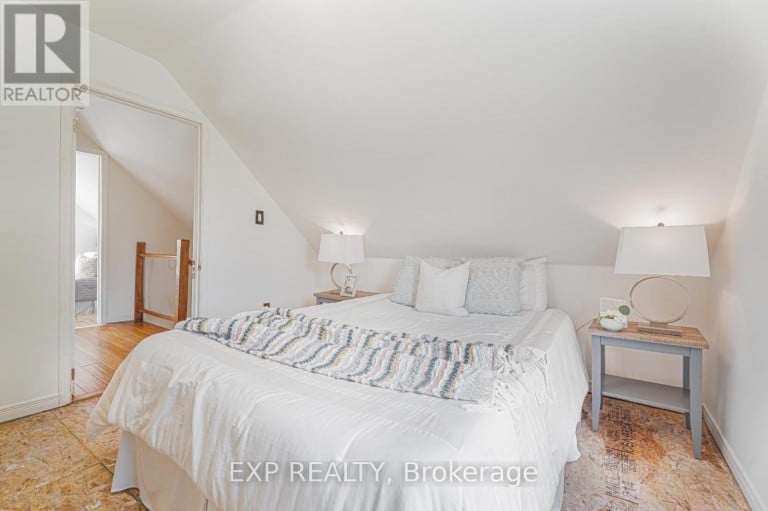 97 PARK ROAD S, Oshawa (Vanier), Ontario, L1J4G7