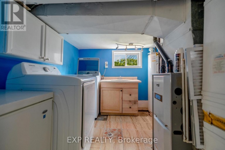 97 PARK ROAD S, Oshawa (Vanier), Ontario, L1J4G7