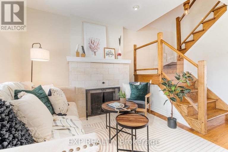97 PARK ROAD S, Oshawa (Vanier), Ontario, L1J4G7