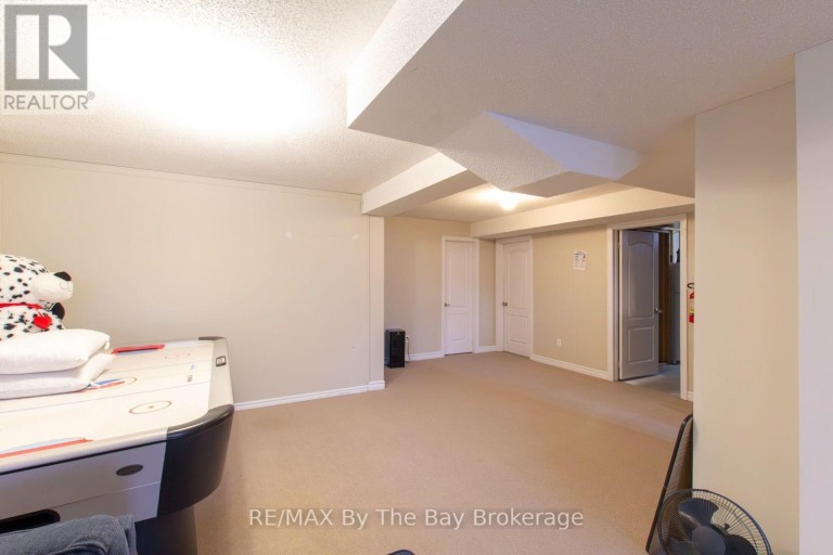 48 ROSE VALLEY WAY, Wasaga Beach, Ontario, L9Z3C4