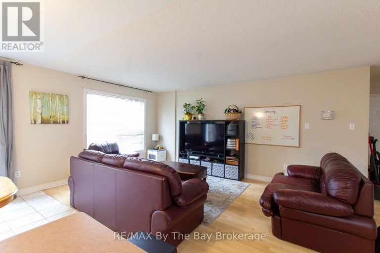 48 ROSE VALLEY WAY, Wasaga Beach, Ontario, L9Z3C4