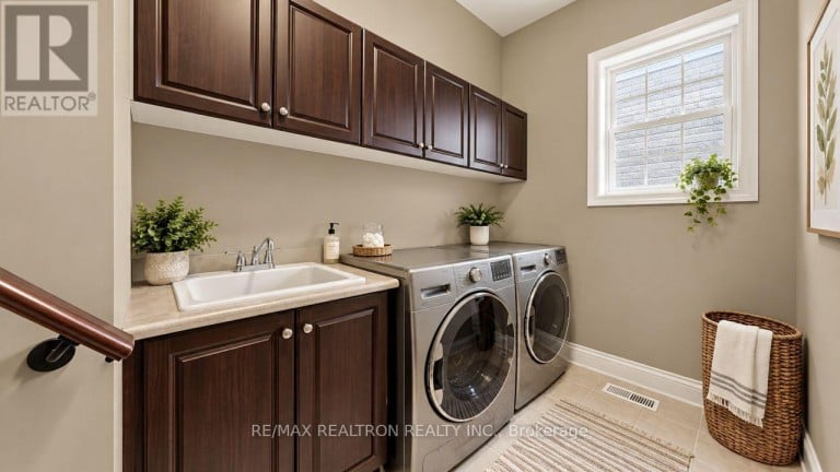 50 SIR FRANCESCO STREET, Vaughan (Patterson), Ontario, L6A0E8