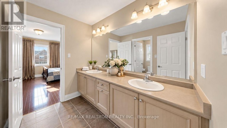 50 SIR FRANCESCO STREET, Vaughan (Patterson), Ontario, L6A0E8