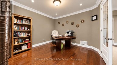 50 SIR FRANCESCO STREET Vaughan (Patterson) Ontario photo 8