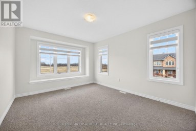 2237 GRAINGER LOOP Innisfil Ontario photo 27