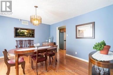2104 NEWTON STREET Tay Ontario photo 10