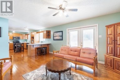 2104 NEWTON STREET Tay Ontario photo 14