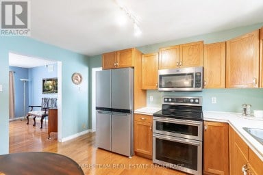 2104 NEWTON STREET Tay Ontario photo 7