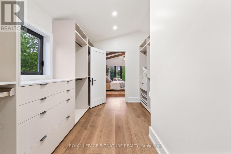29 BLAKETON ROAD, Toronto (Islington-City Centre West), Ontario, M9B4W4