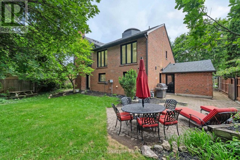 29 BLAKETON ROAD, Toronto (Islington-City Centre West), Ontario, M9B4W4