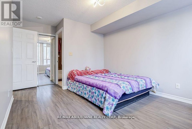401 - 310 BURNHAMTHORPE ROAD W, Mississauga (City Centre), Ontario, L5B4P9