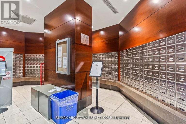 401 - 310 BURNHAMTHORPE ROAD W, Mississauga (City Centre), Ontario, L5B4P9
