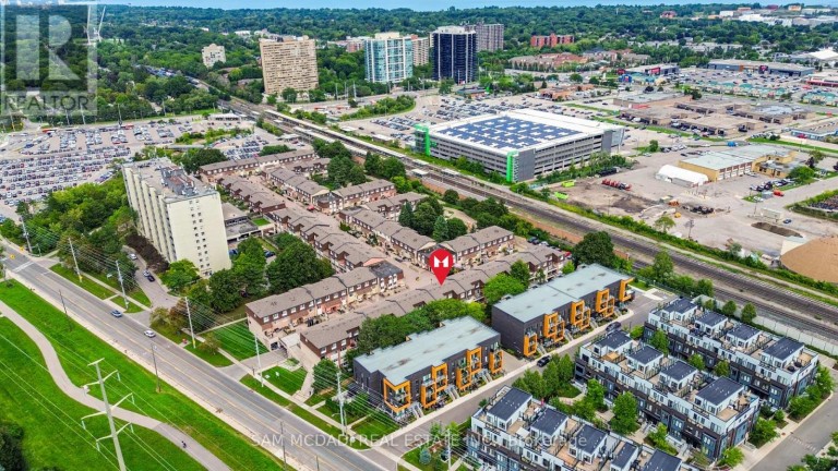164 - 2170 BROMSGROVE ROAD, Mississauga (Clarkson), Ontario, L5J4J2