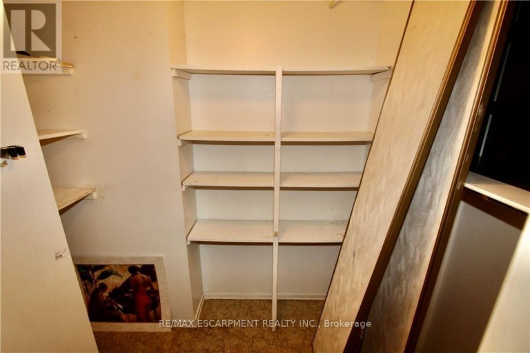 802 - 1964 MAIN STREET W, Hamilton (Ainslie Wood), Ontario, L8S1J5
