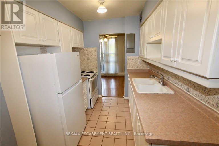 802 - 1964 MAIN STREET W, Hamilton (Ainslie Wood), Ontario, L8S1J5