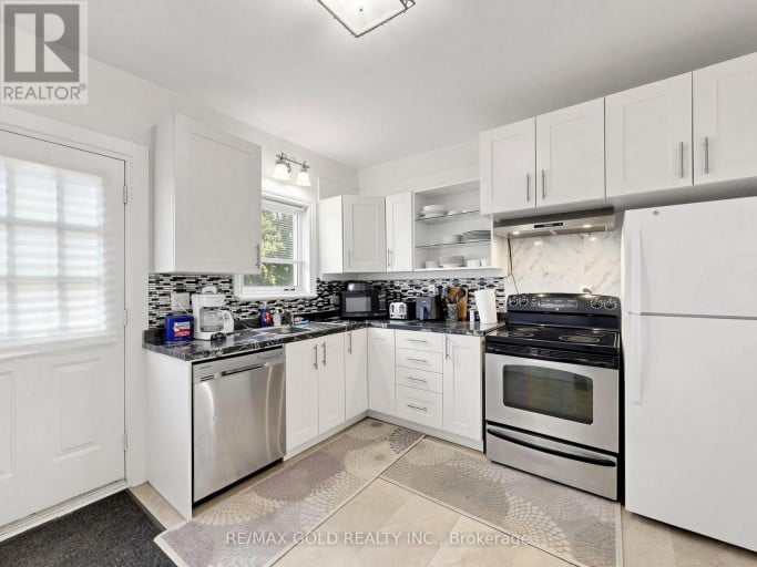746 KING STREET W, Hamilton (Westdale), Ontario, L8S1J8
