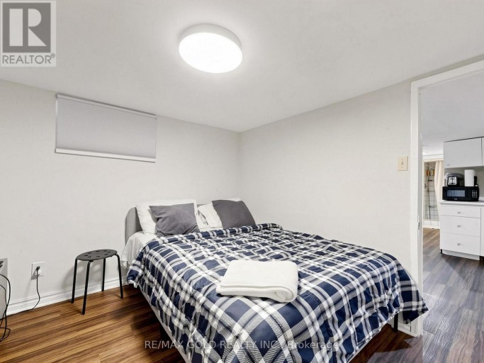746 KING STREET W, Hamilton (Westdale), Ontario, L8S1J8