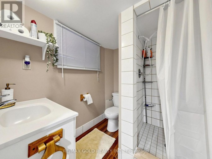 746 KING STREET W, Hamilton (Westdale), Ontario, L8S1J8