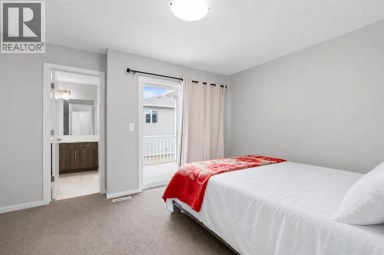 129 Yorkville Avenue SW Calgary Alberta photo 18