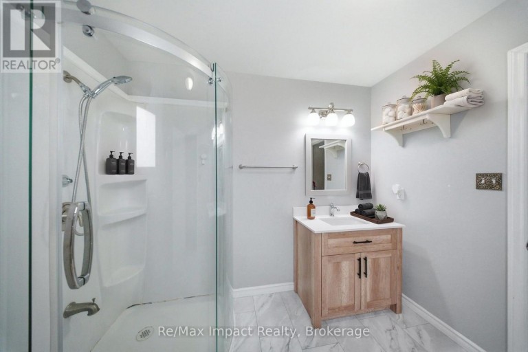 7 UNIVERSITY AVENUE E, Cobourg, Ontario, K9A1C6