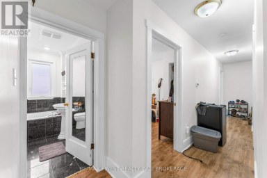 236 COLLINGWOOD STREET, Kingston (Central City East) Ontario
