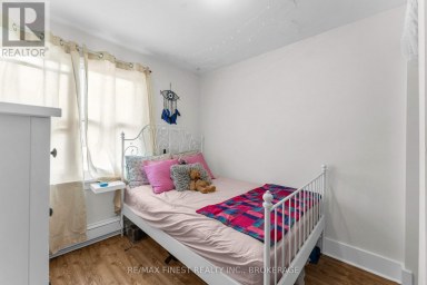 236 COLLINGWOOD STREET, Kingston (Central City East) Ontario