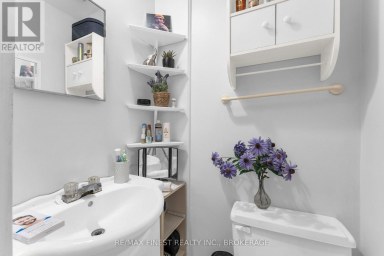 236 COLLINGWOOD STREET, Kingston (Central City East) Ontario