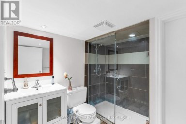 236 COLLINGWOOD STREET, Kingston (Central City East) Ontario