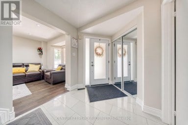 46 HEARNE CRESCENT Ajax (Central) Ontario photo 3