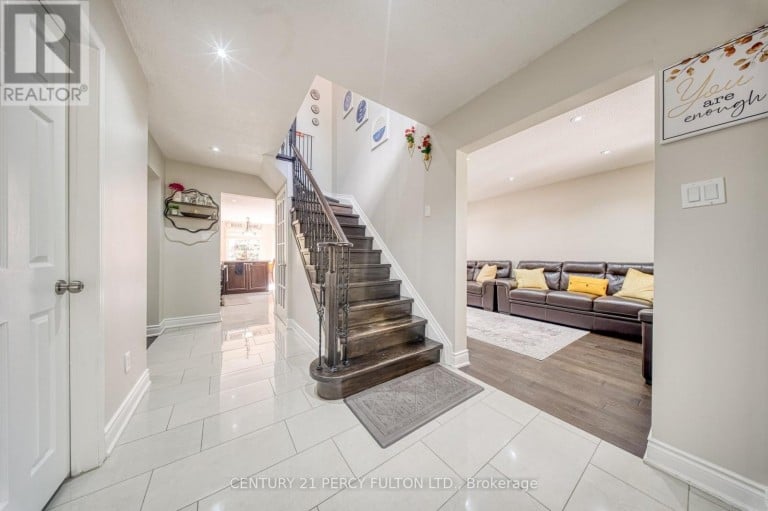 46 HEARNE CRESCENT, Ajax (Central), Ontario, L1T3P6