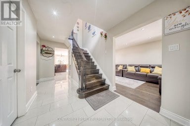 46 HEARNE CRESCENT Ajax (Central) Ontario photo 4