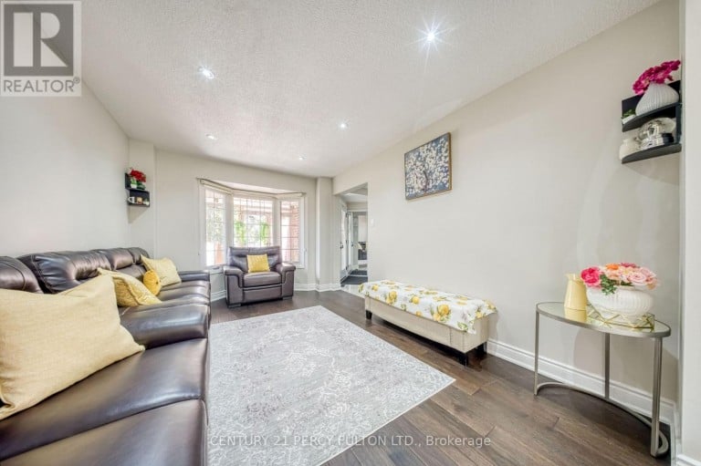 46 HEARNE CRESCENT, Ajax (Central), Ontario, L1T3P6