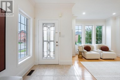 310 TOWER HILL ROAD Richmond Hill (Jefferson) Ontario photo 2