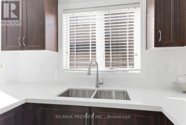 122 MCKENZIE WAY Bradford West Gwillimbury (Bradford) Ontario photo 16