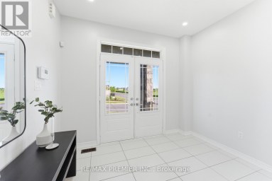 122 MCKENZIE WAY Bradford West Gwillimbury (Bradford) Ontario photo 4