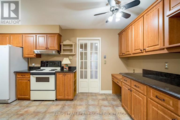 51 DAVIES CRESCENT, Barrie (Grove East), Ontario, L4M2M4