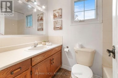 218 ANGELINE STREET N Kawartha Lakes (Lindsay) Ontario photo 14