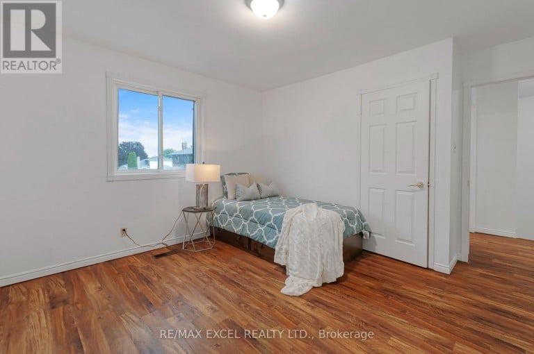 218 ANGELINE STREET N, Kawartha Lakes (Lindsay), Ontario, K9V5E9