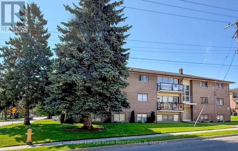 300 ATHOL STREET, Whitby (Downtown Whitby), Ontario, L1N3Z4