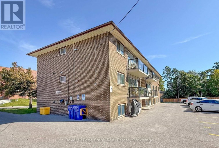 300 ATHOL STREET, Whitby (Downtown Whitby), Ontario, L1N3Z4