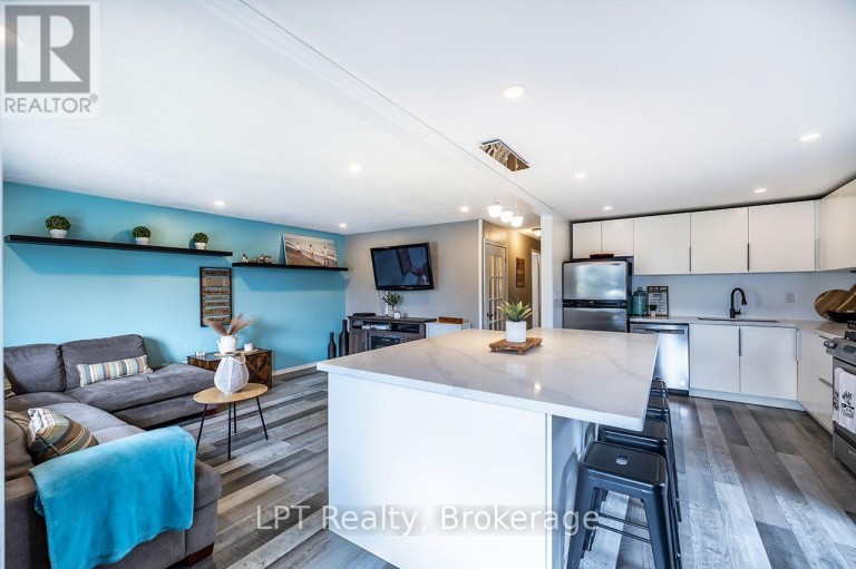 755 WESLEY DRIVE, Oshawa (Donevan), Ontario, L1H7X6