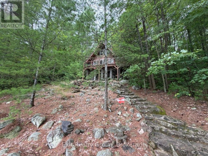 2010 SHABOMEKA LAKE, Frontenac (Frontenac North), Ontario, K0H1K0