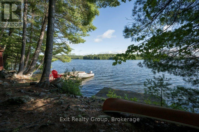 2010 SHABOMEKA LAKE, Frontenac (Frontenac North), Ontario, K0H1K0