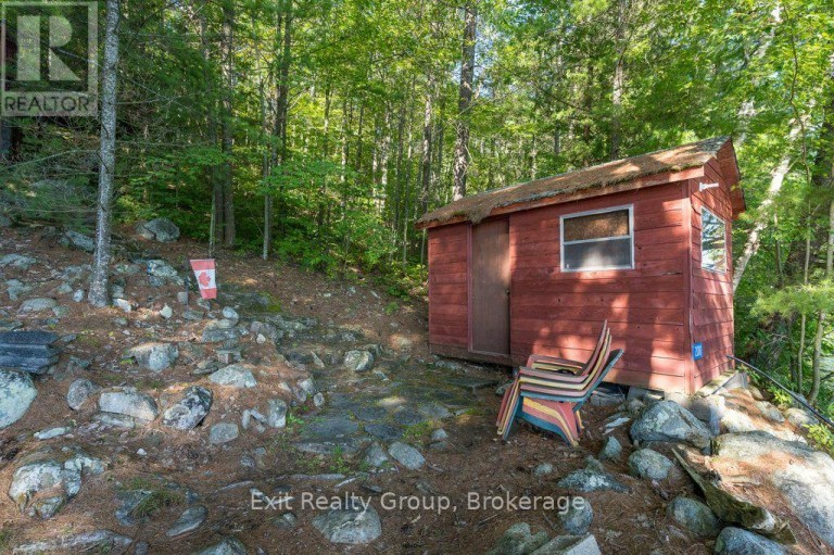 2010 SHABOMEKA LAKE, Frontenac (Frontenac North), Ontario, K0H1K0