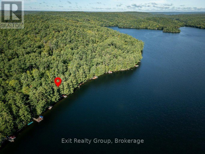 2010 SHABOMEKA LAKE, Frontenac (Frontenac North), Ontario, K0H1K0