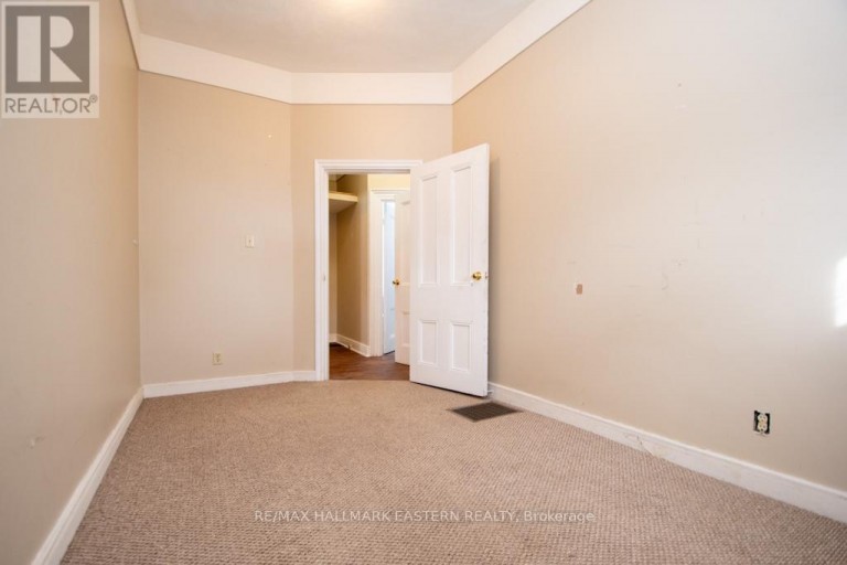 10 HILL STREET, Selwyn, Ontario, K0L2H0