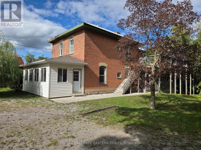 10 HILL STREET, Selwyn, Ontario, K0L2H0