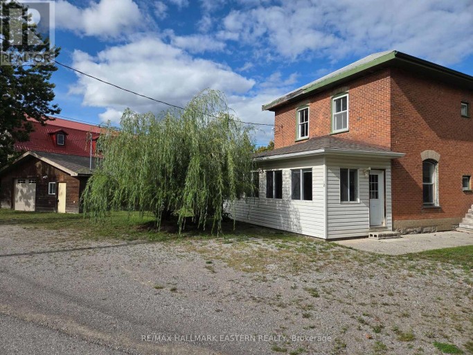 10 HILL STREET, Selwyn, Ontario, K0L2H0