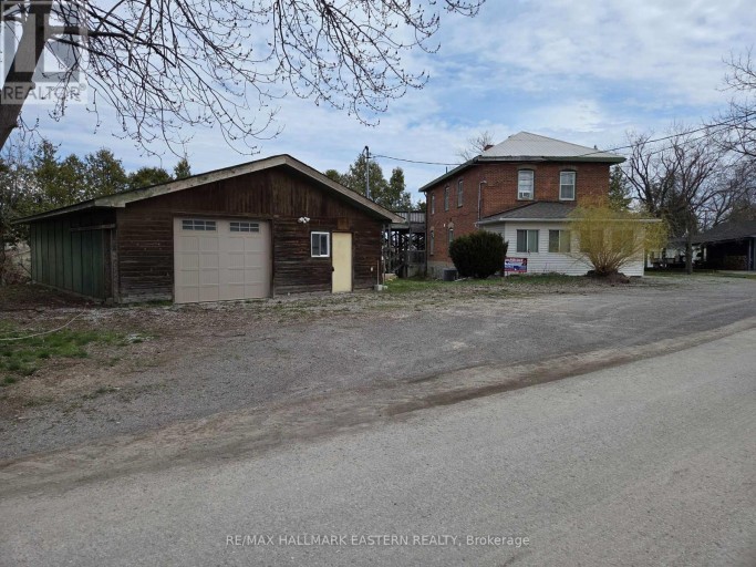 10 HILL STREET, Selwyn, Ontario, K0L2H0