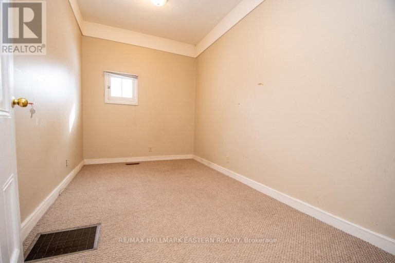 10 HILL STREET, Selwyn, Ontario, K0L2H0